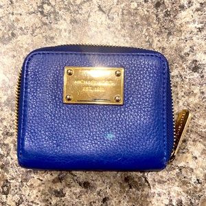 Michael Kors Zip Around Wallet